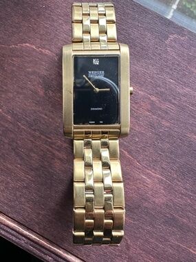 WENGER Swissligne Gold Watch (NEW BATTERY)